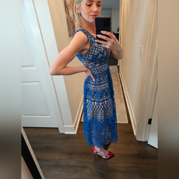 Lulus Lace Midi Dress - SIZE M - Picture 3 of 16